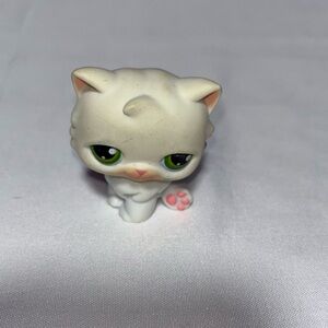 Littlest Pet Shop White Cat Figure with Green Eyes